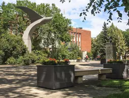 University of Alberta - Hotel | Alberta - Edmonton (ve civarı) - Edmonton