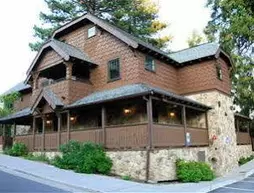 Border House at Crystal Bay | Kaliforniya - Lake Tahoe (ve civarı) - Crystal Bay (Kristal Körfez)