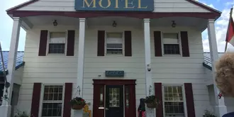 Colonial Valley Motel