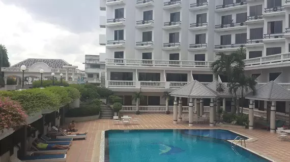 Caesar Palace | Chonburi (vilayet) - Pattaya (ve civarı) - Pattaya - Pattaya Körfezi