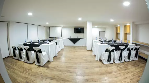 Hotel Perla Central | Jalisco - Guadalajara (ve civarı) - Guadalajara - Centro