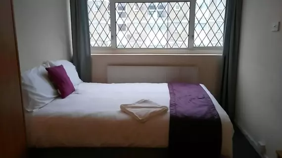 Heathrow Guest House | Londra (ve civarı) - Hillingdon - Hayes