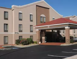 Quality Suites | Tennessee - Morristown (ve civarı) - Morristown