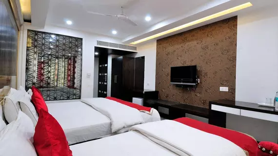 Hotel Le Benz | Batı Delhi - Ulusal Eyalet Başkenti Delhi - Delhi (ve civarı) - Yeni Delhi - Paharganj