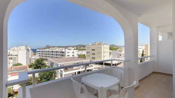 Apartamentos San Antonio Beach | Balearic Adaları - İbiza Adası - Sant Antoni de Portmany - Cala de Bou