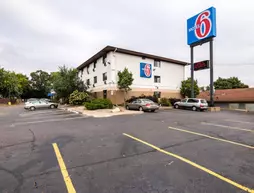 Motel 6 St Paul I94 | Minnesota - Minneapolis - St. Paul (ve civarı) - St. Paul