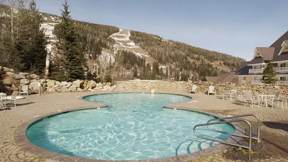 Schweitzer Mountain Resort White Pine Lodge | Idaho - Sandpoint (ve civarı) - Sandpoint