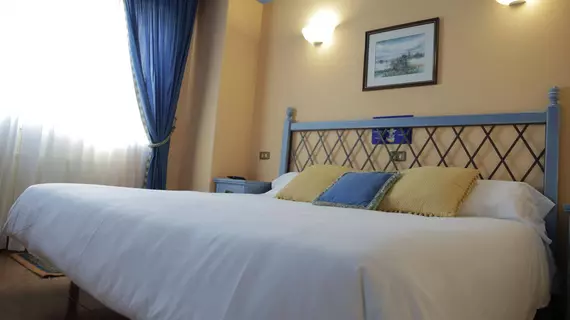 Hotel Bueumar | Galicia - Pontevedra (vilayet) - Bueu