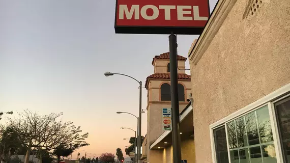 Mission Motel | Kaliforniya - Los Angeles County - Lynwood