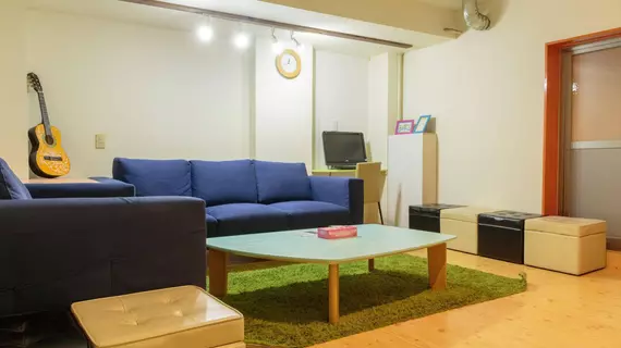 J-Hoppers Osaka Guesthouse | Osaka (idari bölge) - Osaka (ve civarı) - Osaka City Center - Fukuşima