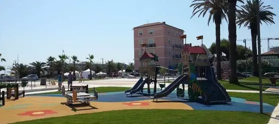 Hotel Rosa Meublé | Marche - Fermo Province - Porto San Giorgio