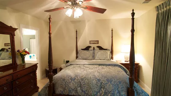 Southern Grace Bed & Breakfast | Kentucky - Louisville (ve civarı) - Brandenburg