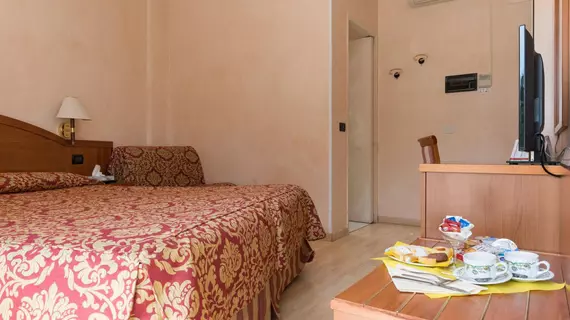 Hotel Coccodrillo | Liguria - Savona (il) - Varazze