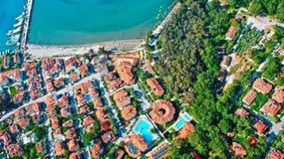 Yucelen Hotel | Muğla - Ula - Akyaka - Akyaka Kent Merkezi