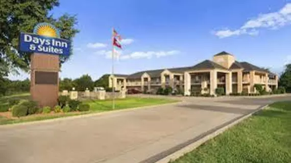 Days Inn and Suites Stuttgart | Arkansas - Hazen (ve civarı) - Stuttgart