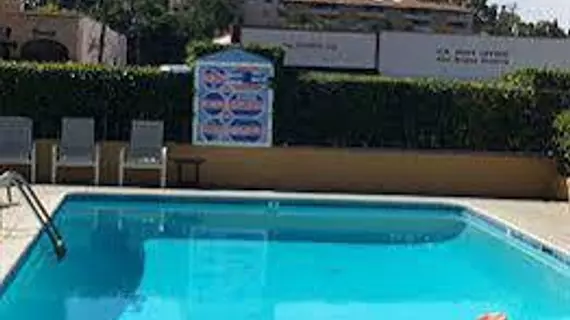 Oasis Inn and Suites | Kaliforniya - Santa Barbara (ve civarı) - Santa Barbara