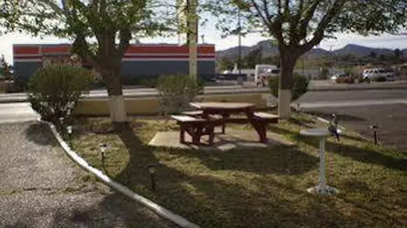 Oasis Motel | New Mexico - Truth or Consequences