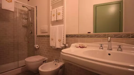 Hotel Rojan | Abruzzo - L'Aquila (il) - Sulmona