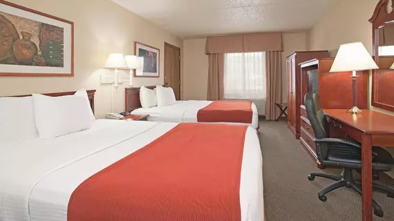 Baymont Inn and Suites Rock Springs | Wyoming - Rock Springs (ve civarı) - Rock Springs