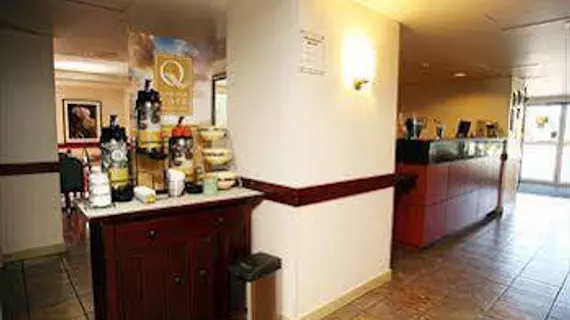 Quality Inn & Suites Everett/Seattle | Washington - Everett (ve civarı) - Everett - Seattle Hill-Silver Firs