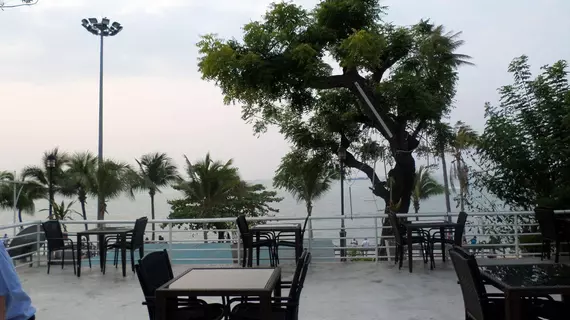 Nautical Inn | Chonburi (vilayet) - Pattaya (ve civarı) - Pattaya - Pattaya Körfezi