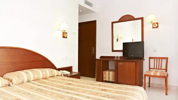 Universal Hotel Aquamarin | Balearic Adaları - Mayorka Adası - Andraitx - Sant Elm