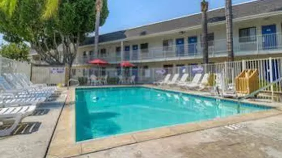 Motel 6 San Diego - El Cajon | Kaliforniya - San Diego County - El Cajon