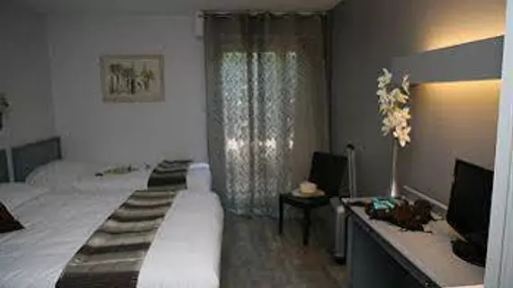 H Hôtel | Provence - Alpes - Cote d'Azur - Var - Toulon - Hyeres (ve civarı) - Hyeres - Hyères Kent Merkezi