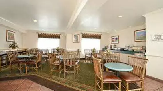 Clubhouse Inn | Montana - West Yellowstone - West Yellowstone