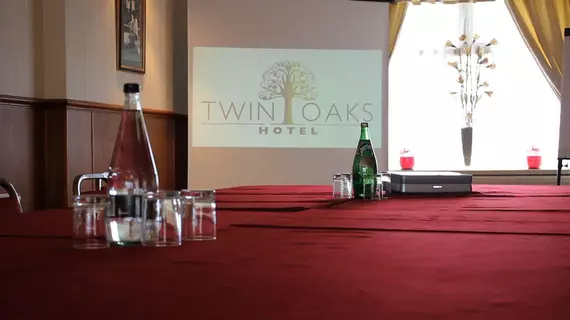 Twin Oaks Hotel | Derbyshire (kontluk) - Chesterfield