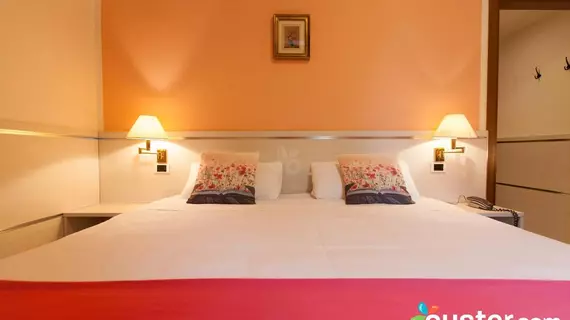 Hotel Orso Bruno | Lombardy - Como (il) - Carate Urio