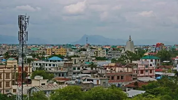 Hotel Dingar | Mandalay Bölgesi - Mandalay