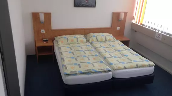 Budget Motel | Zürih Kantonu - Dielsdorf District - Dielsdorf - Daellikon