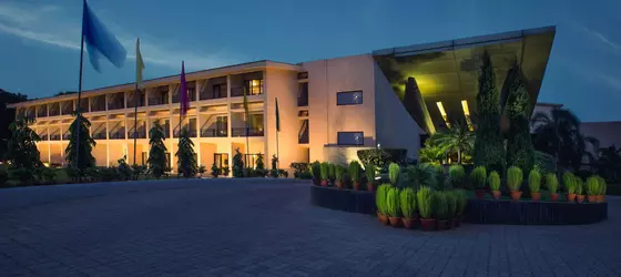 Hotel Mountview | Pencap - Chandigarh (ve civarı) - Chandigarh