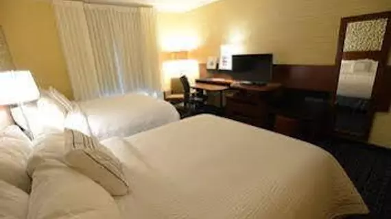 Fairfield Inn & Suites Bowling Green | Kentucky - Bowling Green (ve civarı) - Bowling Green