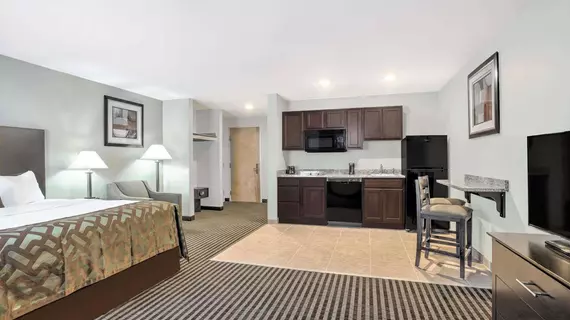 Handy Suites-Essex | Vermont - Burlington (ve civarı) - Essex Junction