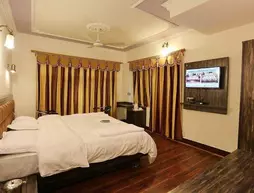 Hotel Ibni Kabeer | Cammu ve Keşmir - Srinagar (ve civarı) - Srinagar - Rajbagh