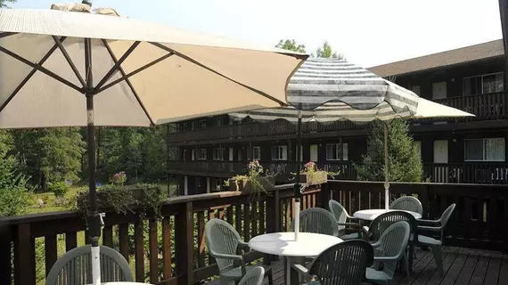 Spring Lake Resort | Ontario - Muskoka - Huntsville (ve civarı) - Lake of Bays