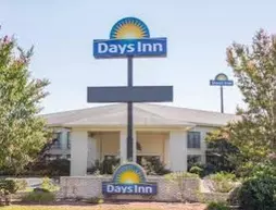 Days Inn Waccamaw Spartanburg | Güney Karolayna - Greenville - Spartanburg (ve civarı) - Spartanburg