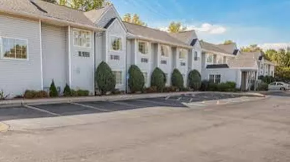 Motel 6 Simpsonville | Güney Karolayna - Greenville - Spartanburg (ve civarı) - Simpsonville