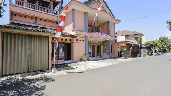 RedDoorz near Metro Indah Mall | West Java - Bandung (ve civarı) - Bandung