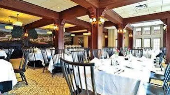 The Simsbury Inn | Connecticut - Weatogue