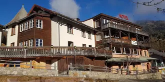 Sonnenhalde Hotel & Restaurant