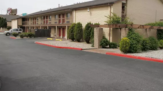 Americas Best Value Inn Midtown Albuquerque | New Mexico - Albuquerque (ve civarı) - Albuquerque - Albuquerque Merkezi