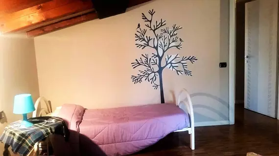 A Casa Di Manu B&B | Lombardy - Brescia (il) - Desenzano del Garda