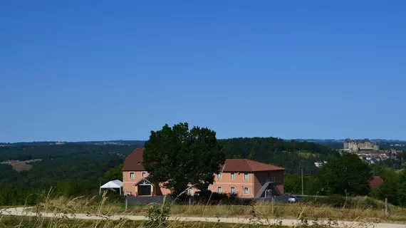 Au Périgord Noir | Nouvelle-Aquitaine - Dordogne - Hautefort