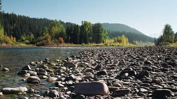 Izaak Walton Inn | Montana - Essex