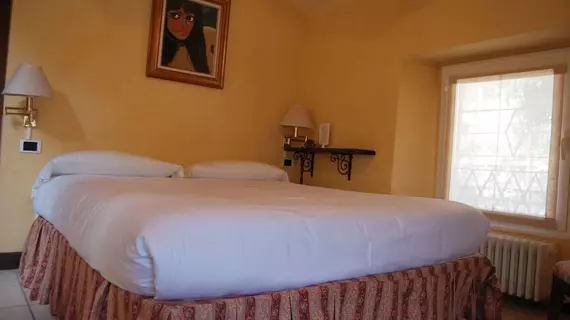 Hotel Orso Bruno | Lombardy - Como (il) - Carate Urio