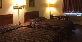 CORONADO MOTEL AND RV PARK | Kansas - Salina (ve civarı) - Lindsborg