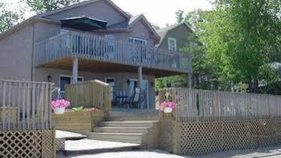 WASAGA RIVER RESORT INC | Ontario - Barrie - Orillia (ve civarı) - Wasaga Plajı